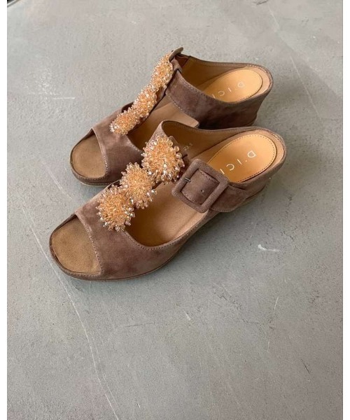 D'ICI（ディッシィ） サンダル ビジュー付きTストラップサンダル