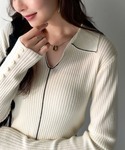 ニット セーター 首元の抜けで細見え。インナー...の詳細画像3