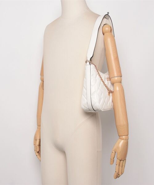 GUESS ハンドバッグ TANA Top Zip Shoulder : ZOZOTOWN Yahoo!店