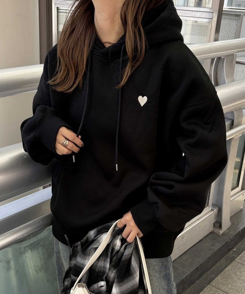 GeeRA（ジーラ） パーカー 秋の大人カジュアル！ハートワンポイント