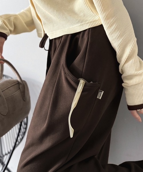 本日限定価格✨️45R✨️秋色ハケ目ワイドパンツ　ブラウン adidas WIDE LEG SATIN PANTS / アディダス ワイド レッグ サテン
