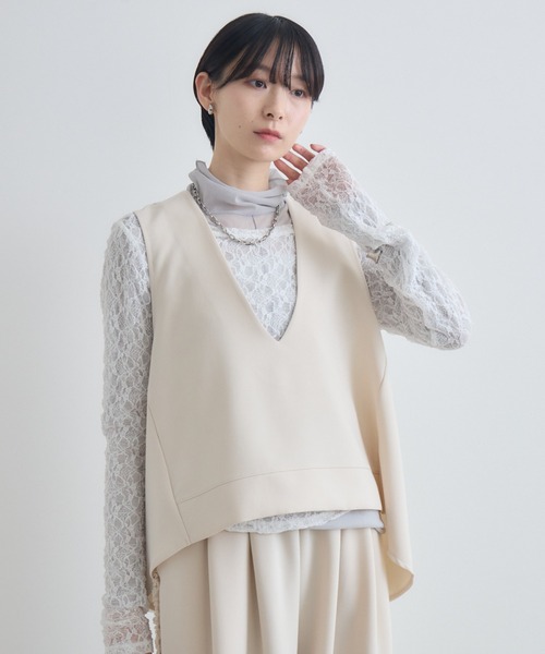 新品　TRANOI グレー ベスト　ジレコート Paradise Picnic（パラダイスピクニック） ベスト ジレ TRANOI. バック