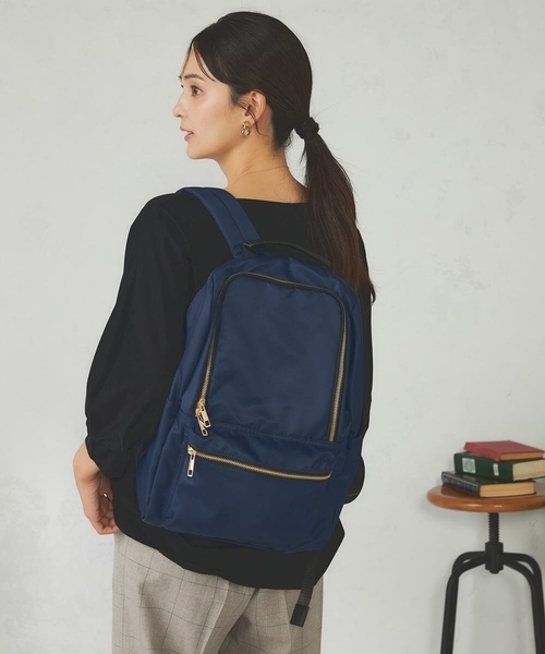 a.v.v（アー・ヴェ・ヴェ） デイバック リュック 「多機能/A4収納可能