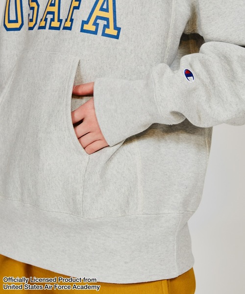 「Champion」 プルオーバーパーカー MEDIUM ダークネイビー メンズの画像