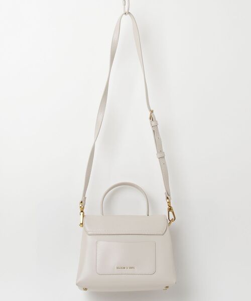 「CHARLES & KEITH」 ショルダーバッグ M クリーム レディース_画像2