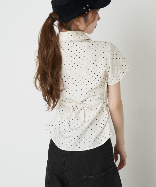 ブラウス シャツ 「7色展開  ラインストーン / ドット/ ストライプ / チェック」胸刺繍コンパクト半袖シャツ レディースの画像