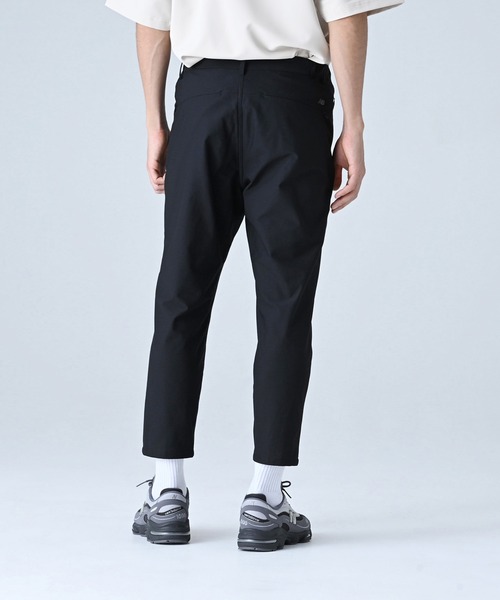 v*a様 New Balance WIDE TAPERED スラックス ブラック New Balance（ニューバランス） スラックス MEDIUM ブラック メンズ