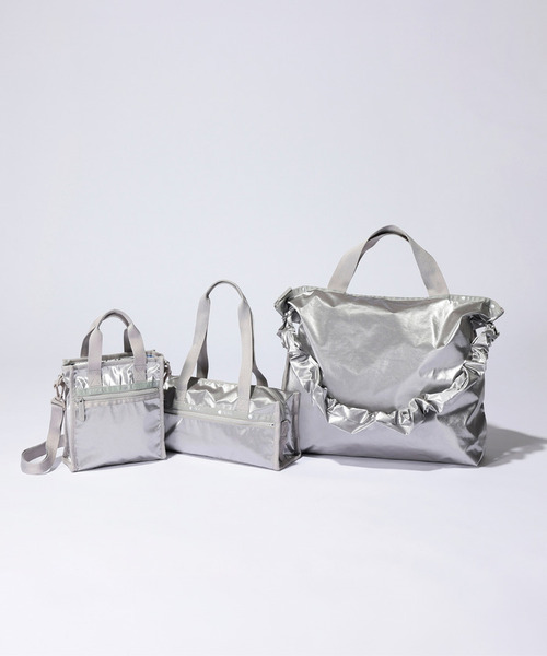 レスポートサックE/W SQUARE SHOULDERフロストシルバーシャイン LeSportsac（レスポートサック） トートバッグ E/W SQUARE SHOULDER