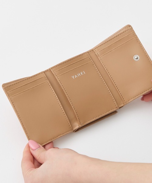 美品☆YAHKIレディース三つ折りコンパクト財布 YAHKI（ヤーキ） スムースレザー コンパクト ウォレット / レディース