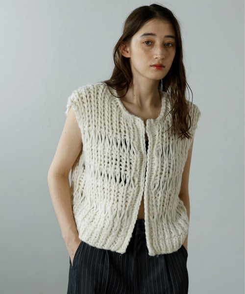 【MINERTE】hand knit vest / ハンドニットベスト MINERTE ベスト ジレ 「MINERTE」hand knit vest / ハンドニット