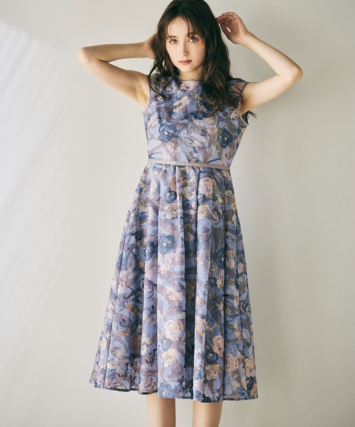ワンピース アールヌーボー調刺繍ワンピースの画像