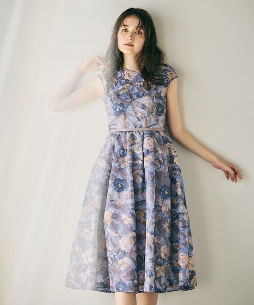 ワンピース アールヌーボー調刺繍ワンピースの画像