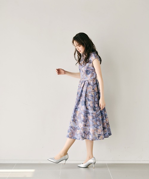 ワンピース アールヌーボー調刺繍ワンピースの画像