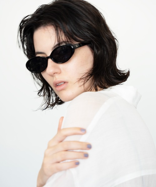 「NUEF 」 サングラス FREE ブラック レディース_画像2