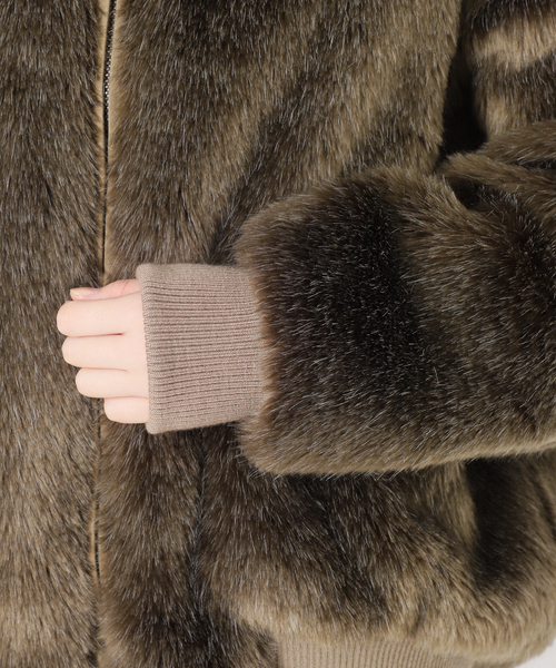 新品未使用 ヨーガンレール 鶏刺繍 タンクトップ 黒