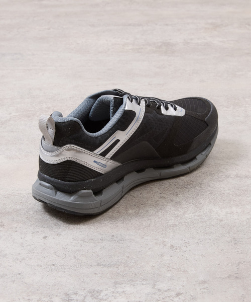 MOISTHROUGH360（モイスルー360） スニーカー モイスルー360 / × 71