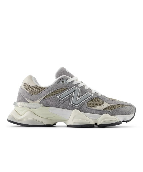 NewBalance★ニューバランス 9060 スニーカー メタリック ladies Kinetics スニーカー New Balance 9060（ニューバランス 90/60