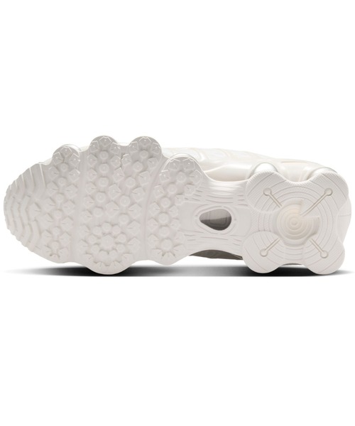 NIKE（ナイキ） スニーカー 「NIKE meets emmi」SHOX TL レディース