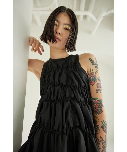 OMMO（オーエムエムオー） IRREGULAR SHIRRING TOP レディース