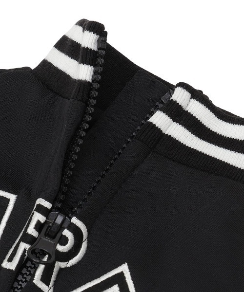 おーちゃん様ご確認ページ　AVIREX ロゴ刺繍 犬服 ホワイト/ブラック 2025秋冬 AVIREX（アヴィレックス）トラックJKTロゴ | 犬服・ドック