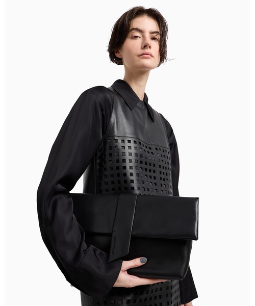 ジョルジオアルマーニ　クロコ型押し　パテントレザー　クラッチバッグ　黒　ブラック GIORGIO ARMANI ジョルジオアルマーニ 超美品 極上の逸品