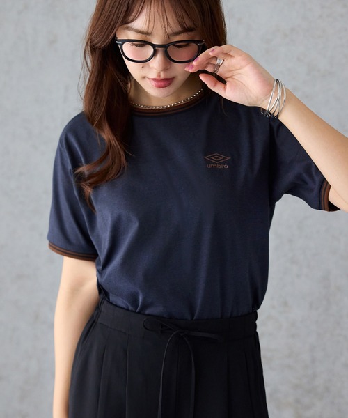 umbro（アンブロ） tシャツ 「アンブロ」配色ラインロゴ刺しゅうT