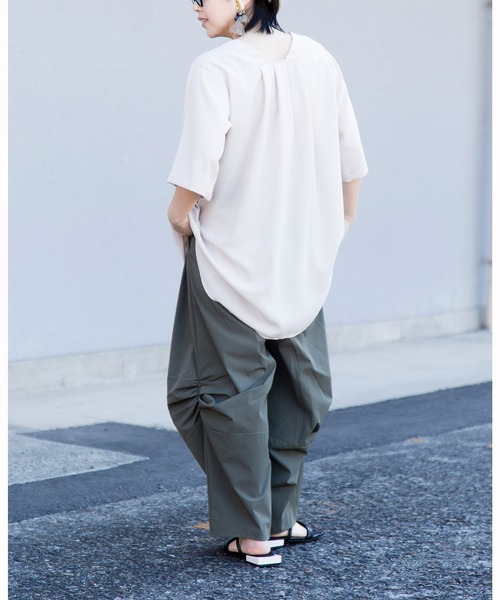 「OSMOSIS」 半袖ブラウス ONE SIZE ブラック レディース_画像3