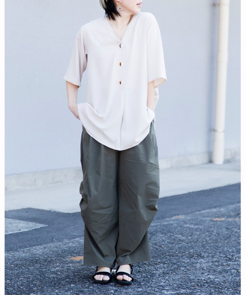 「OSMOSIS」 半袖ブラウス ONE SIZE ブラック レディース_画像4