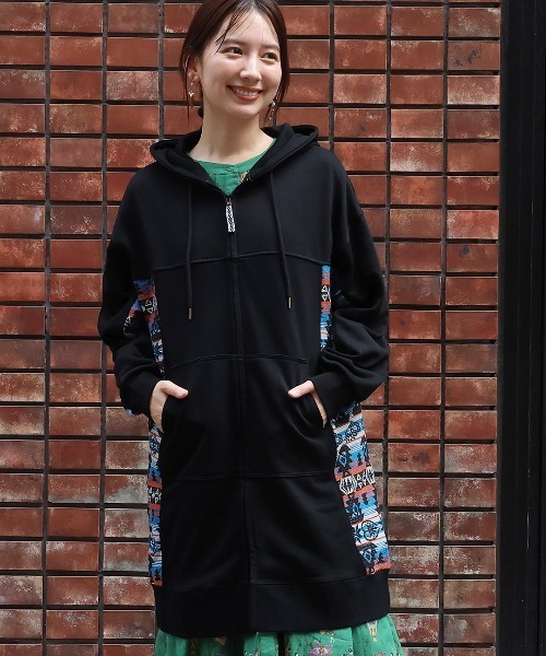 PRADA プラダ ゴールド 花柄 ジャガード ショート パンツ プラダ」のクラフトマンシップとは？2024年春夏は