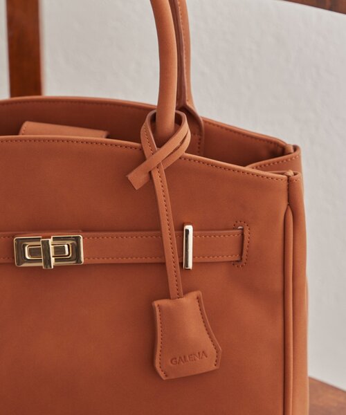 ハイクラス［ハンドバッグ］ベルト　南京錠　トート　大容量　レザー　ブラウン 本革 ボストンバッグ ショルダーバッグ トートバッグ 大容量 レザー