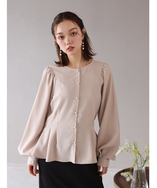 【完売品】TWILL ラウンドペプラムボリュームブラウス 中古・古着通販】TWILL (ツイル) ラウンドペプラムボリュームブラウス