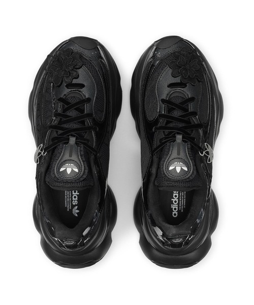 adidas（アディダス） スニーカー OZVENUZ W HQ2677 レディース