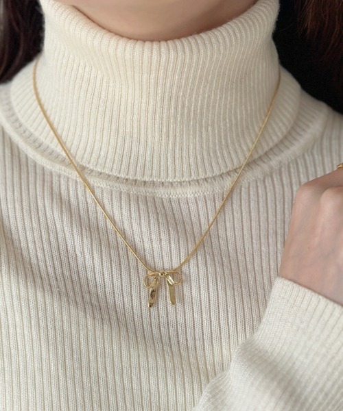 liquem×treat urself リボンチャームネックレス Treat Ürself | この度大人気アクセサリーブランドLiquemとTreat