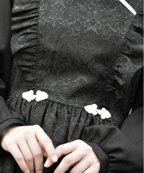 axes femme POETIQUE ワンピース バタフライ刺繍チャイナ釦