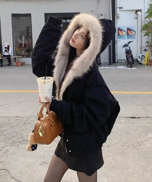 ブルゾン アウター フェイクファーフードブルゾン/防寒中綿ジャケット