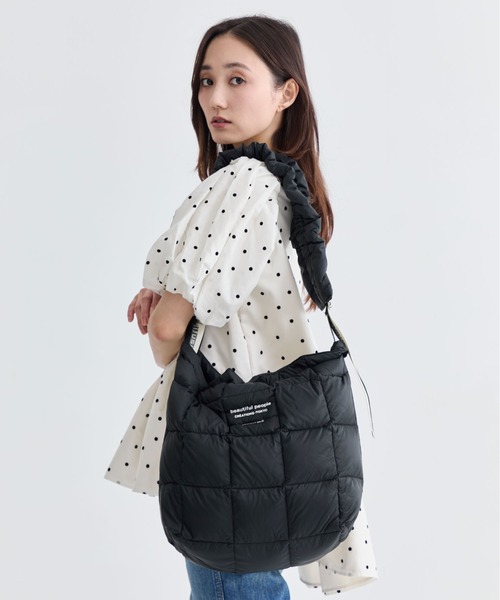 美品★beautiful people ‪× TAION ショルダーバッグ 黒 beautiful people（ビューティフルピープル） ショルダーバッグ「TAION