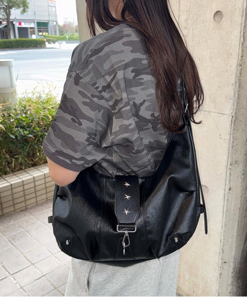 【レア】ブリストル×ニューエラ コラボ ボディバッグ ショルダーバッグ 星柄 黒 ニューエラ（NEW ERA）（メンズ、レディース）ボディバッグ スリング