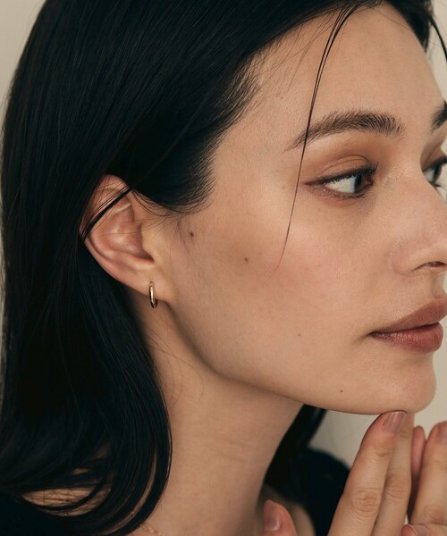値下げしました　ココシュニック　k10ピアス COCOSHNIK（ココシュニック） ピアス K10丸線 中折れピアス レディース
