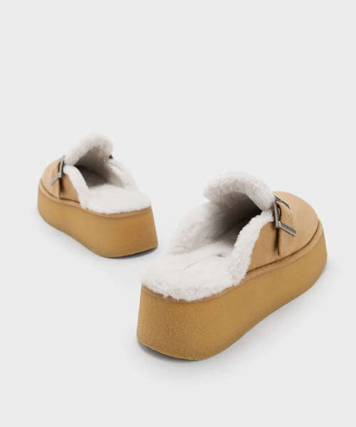 CHARLES ＆ KEITH（チャールズ&キース） サンダル バックル フラット