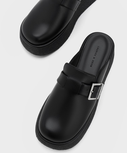 チャールズアンドキース　バックルフラットミュールサボ CHARLES ＆ KEITH（チャールズ&キース） サンダル バックル フラット