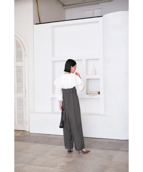 ルイルエブティック RUIRUE BOUTIQUE タックケープカラーブラウス＆サロペットセット （ホワイト×ネイビー） ルイルエブティック RUIRUE BOUTIQUE タックケープカラー