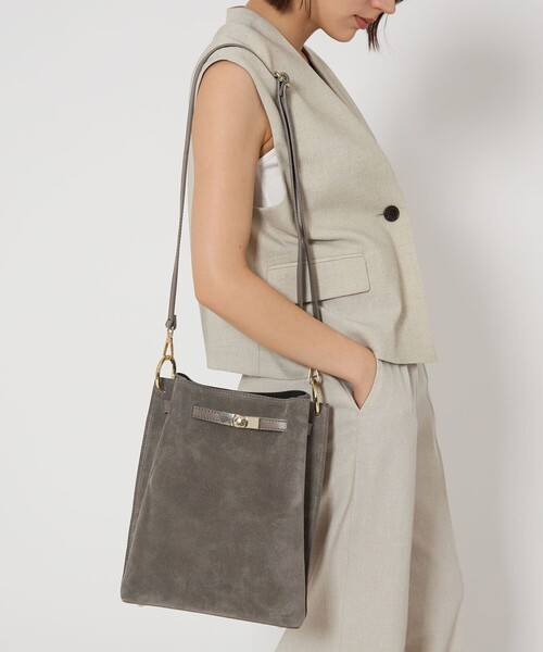 グリーンレーベル別注　PRATO MADE IN ITALY ボディバッグ　牛革 グリーンレーベル別注 PRATO MADE IN ITALY ボディバッグ 牛革