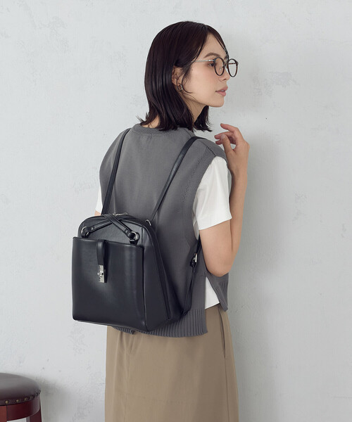 MONO COMME CA（モノコムサ） デイバック リュック ひねり金具 2WAY