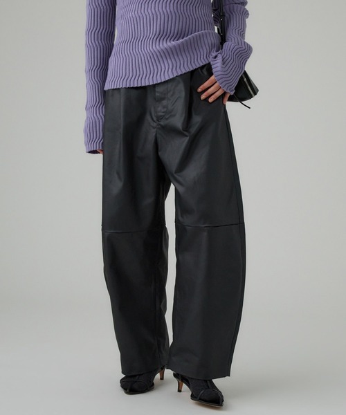 BABYLONE（バビロン） パンツ サテンフェイクレザーパンツ レディース