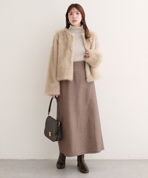 ノーカラージャケット ベージュ ファー付き MAISON DE THERESE（メゾン ド テレーズ） ジャケット ノーカラー