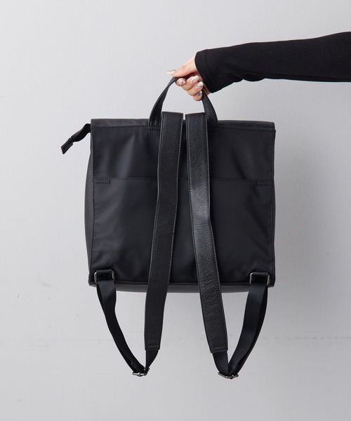 【新品未使用】ear PAPILLONNER　イアパピヨネ　レザーリュック　黒 ear PAPILLONNER（イア パピヨネ） リュック FREE ブラック レディース