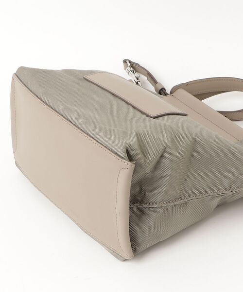 IACUCCI（イアクッチ） 2WAYバッグ FREE グレイッシュベージュ