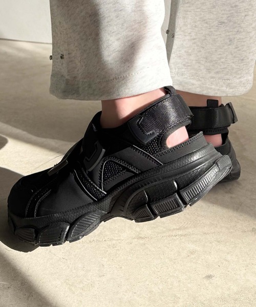 「Java」 ローカットスニーカー MEDIUM ブラック レディース (4/8)