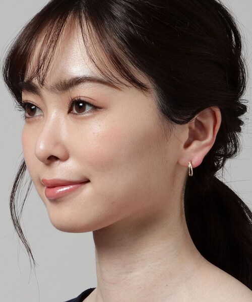 COCOSHNIK（ココシュニック） ピアス K18ダイヤモンド クロス スタッド
