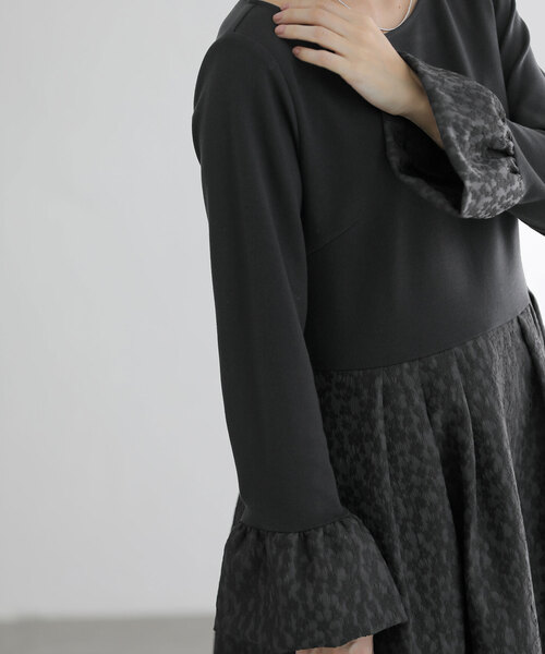 「La TOTALITE」 ドッキングワンピース 36 ベージュ レディース_画像8